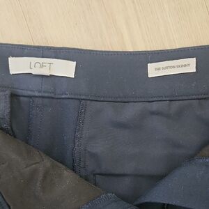 LOFT The Sutton Skinny Pants in Navy